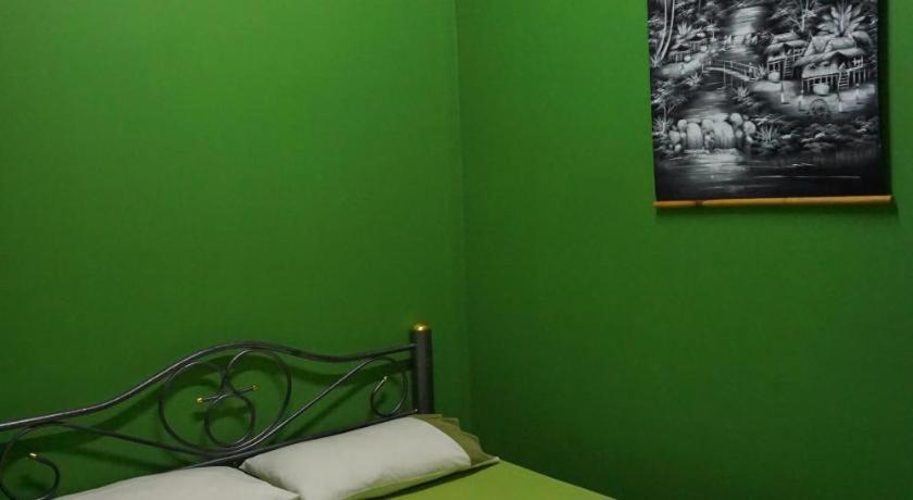 Oyo 730 Meedee Hostel Бангкок Екстер'єр фото